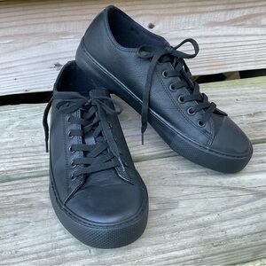 Lugz Leather Sneakers Work Shoe Black Oil Slip Resistant Outsole Flats Lace Up